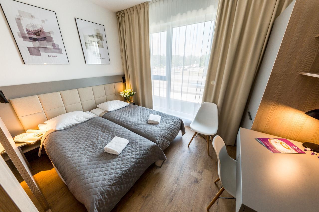 Apartments "Wolska Residence" Варшава Екстериор снимка