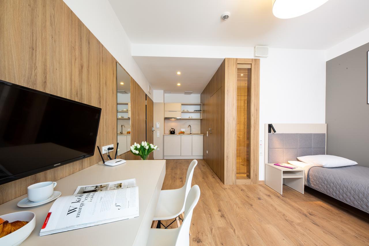 Apartments "Wolska Residence" Варшава Екстериор снимка
